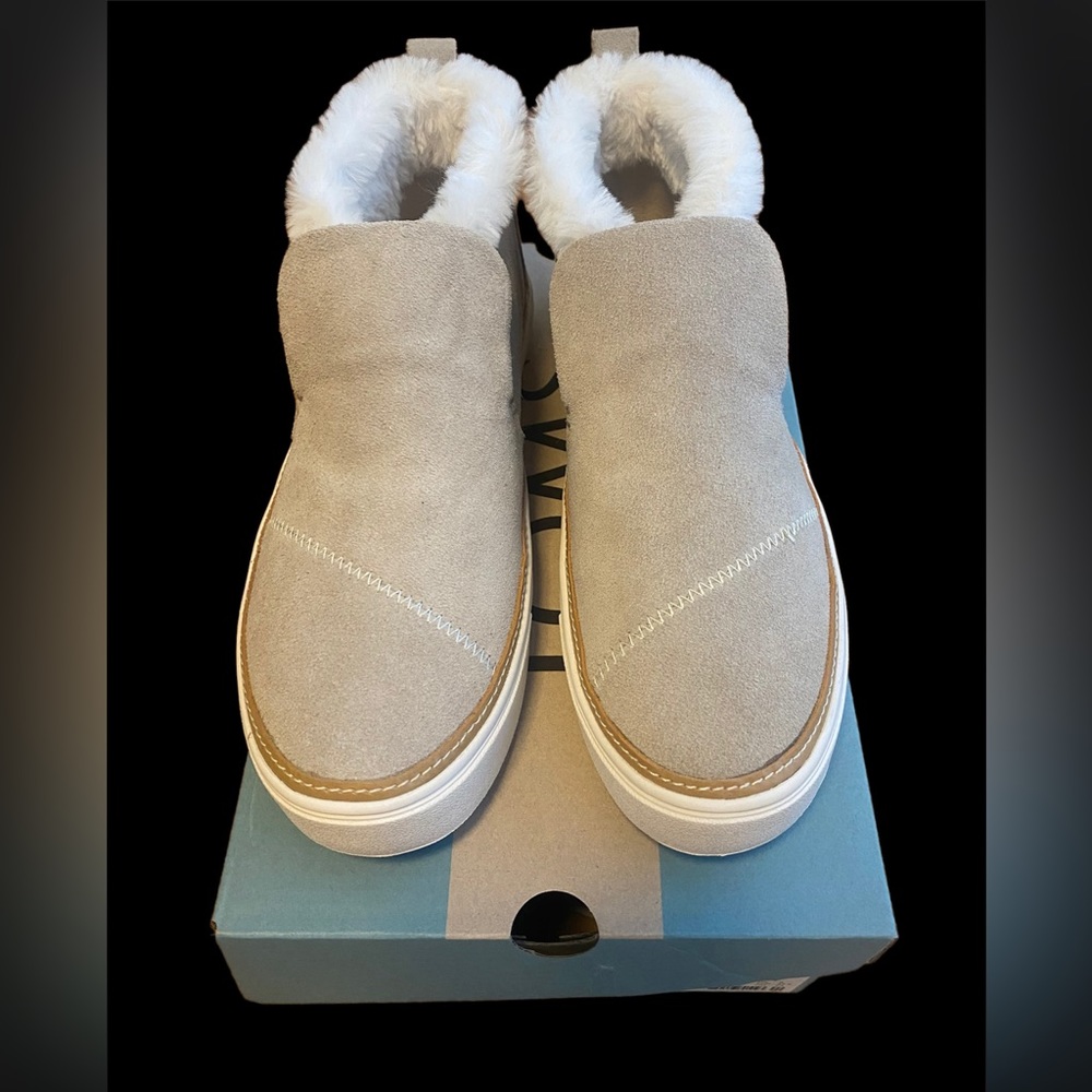 TOMS Paxton Water-Resistant Slip-Ons